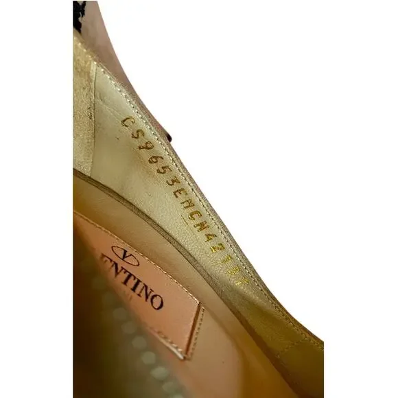 Valentino Garavani Suede Lace Peep Toe Heels 37 Nude Black Floral Embroidery - Picture 12 of 13